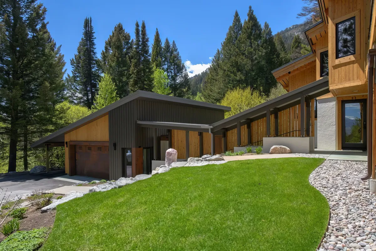 Summit Chalet #33