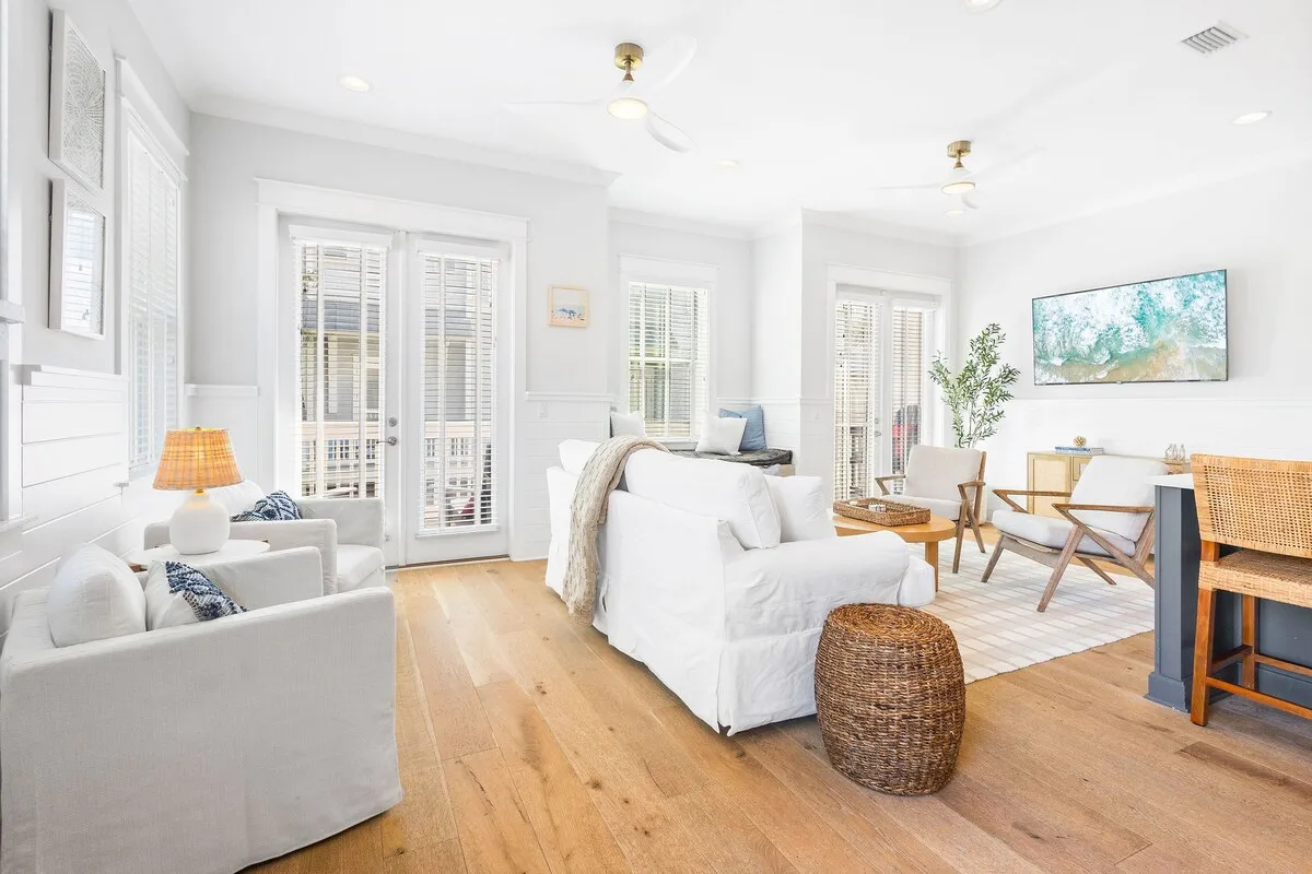 Wander Inlet Beach Breeze