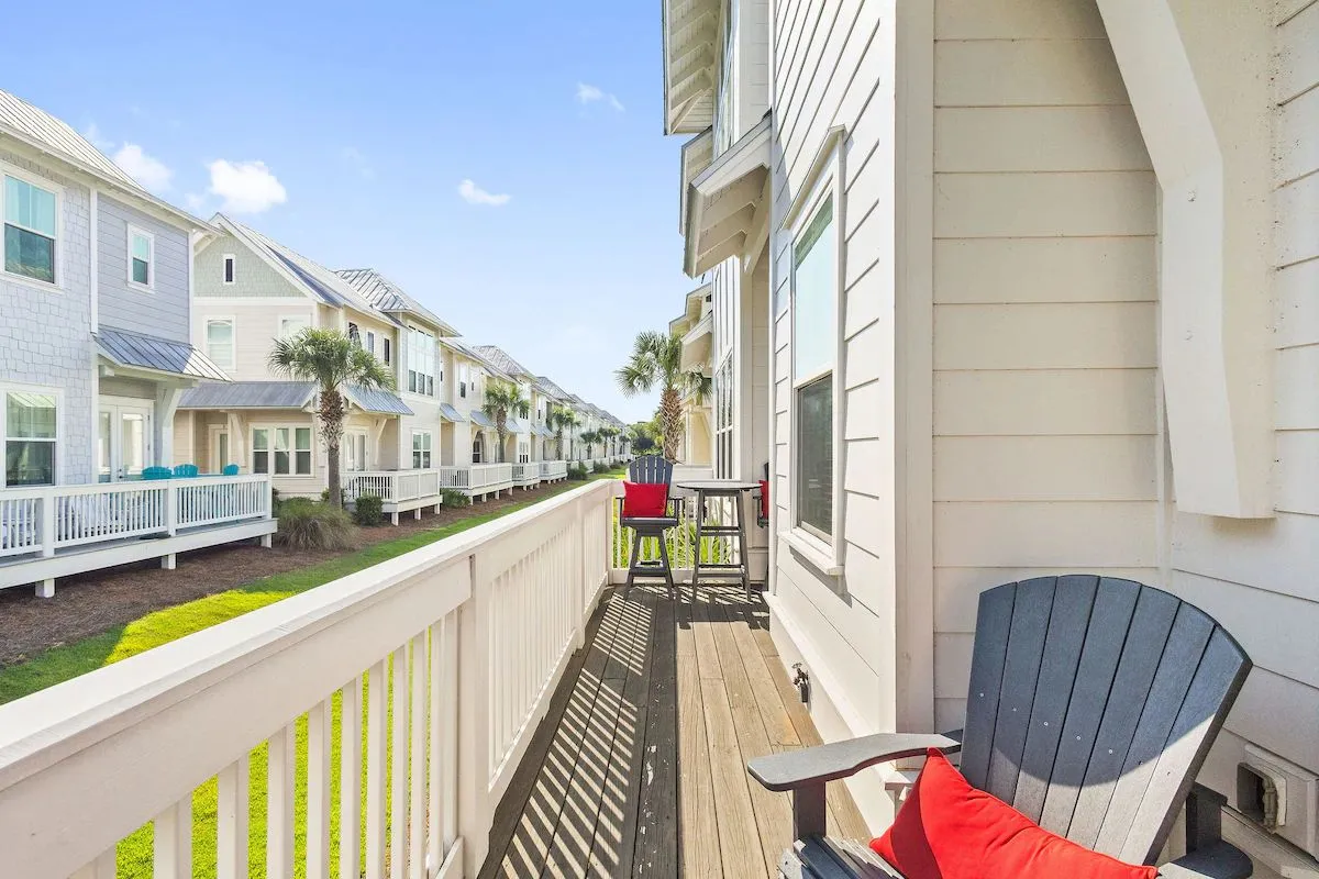 Wander Inlet Beach Breeze