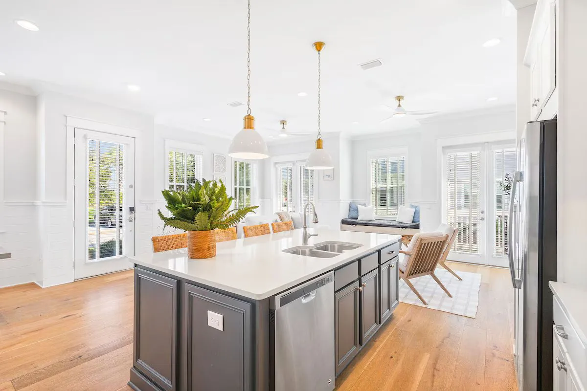 Wander Inlet Beach Breeze