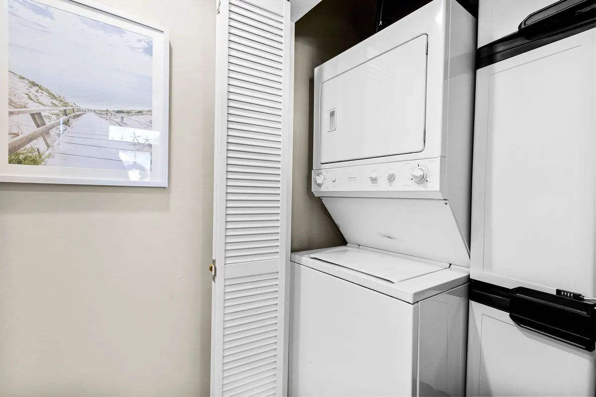 Wander Seagrove Cottage