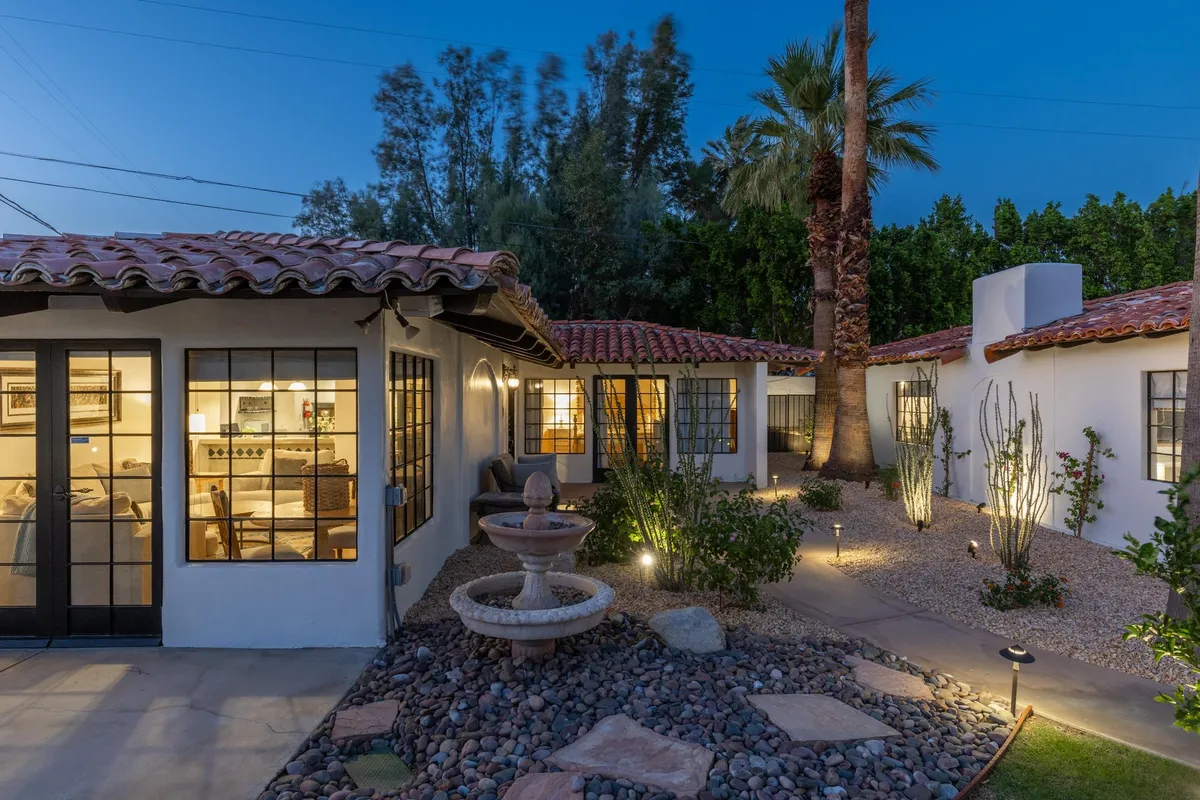 Wander Palm Springs Edge #5