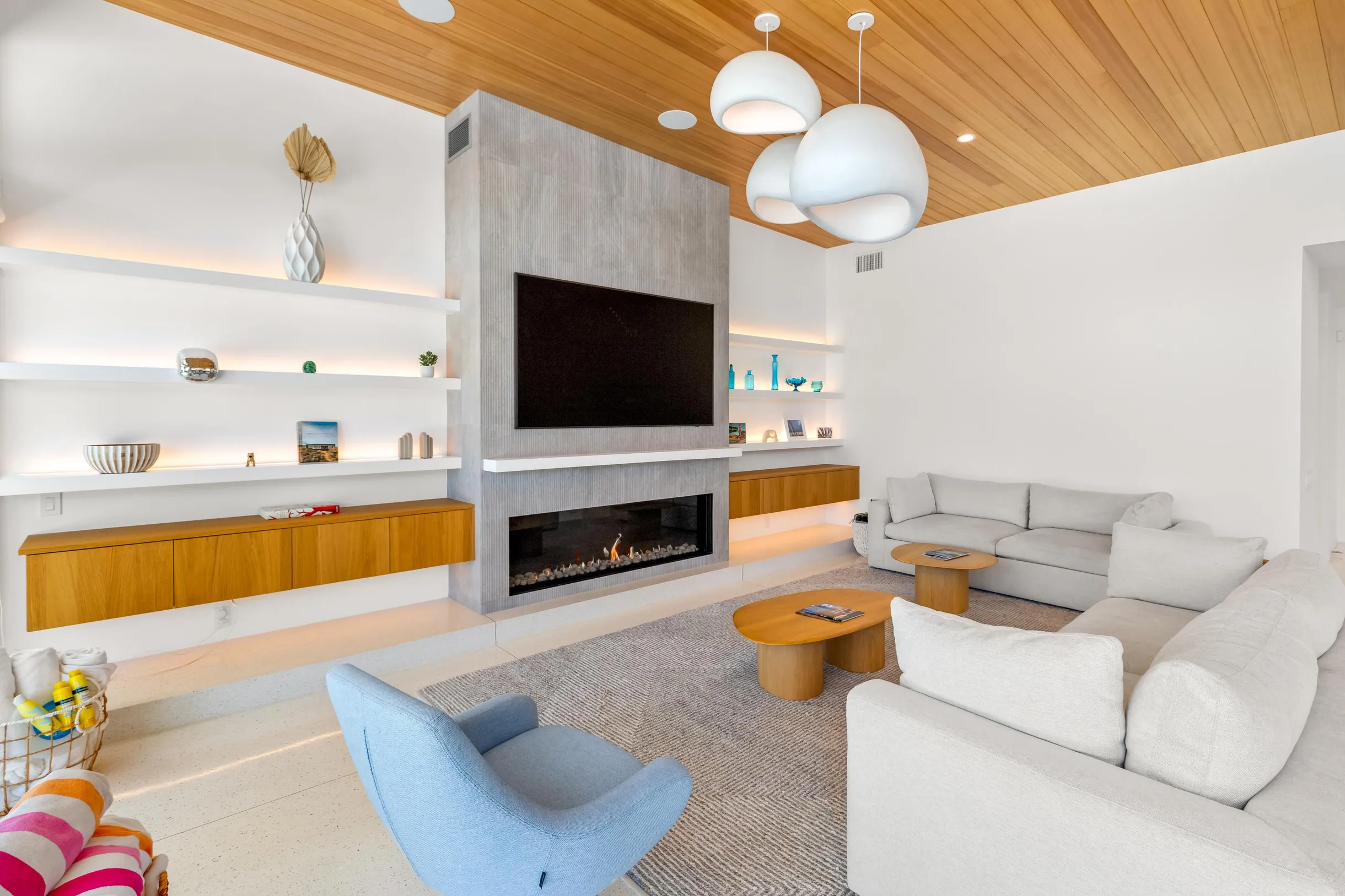 Wander Palm Springs Halo #7