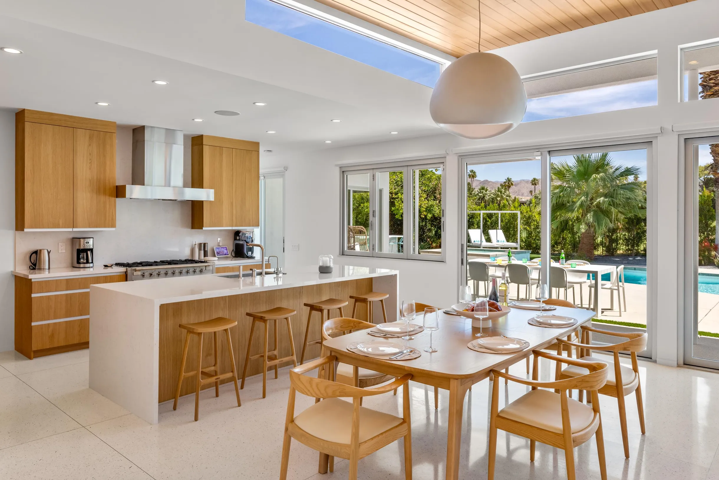 Wander Palm Springs Halo #38