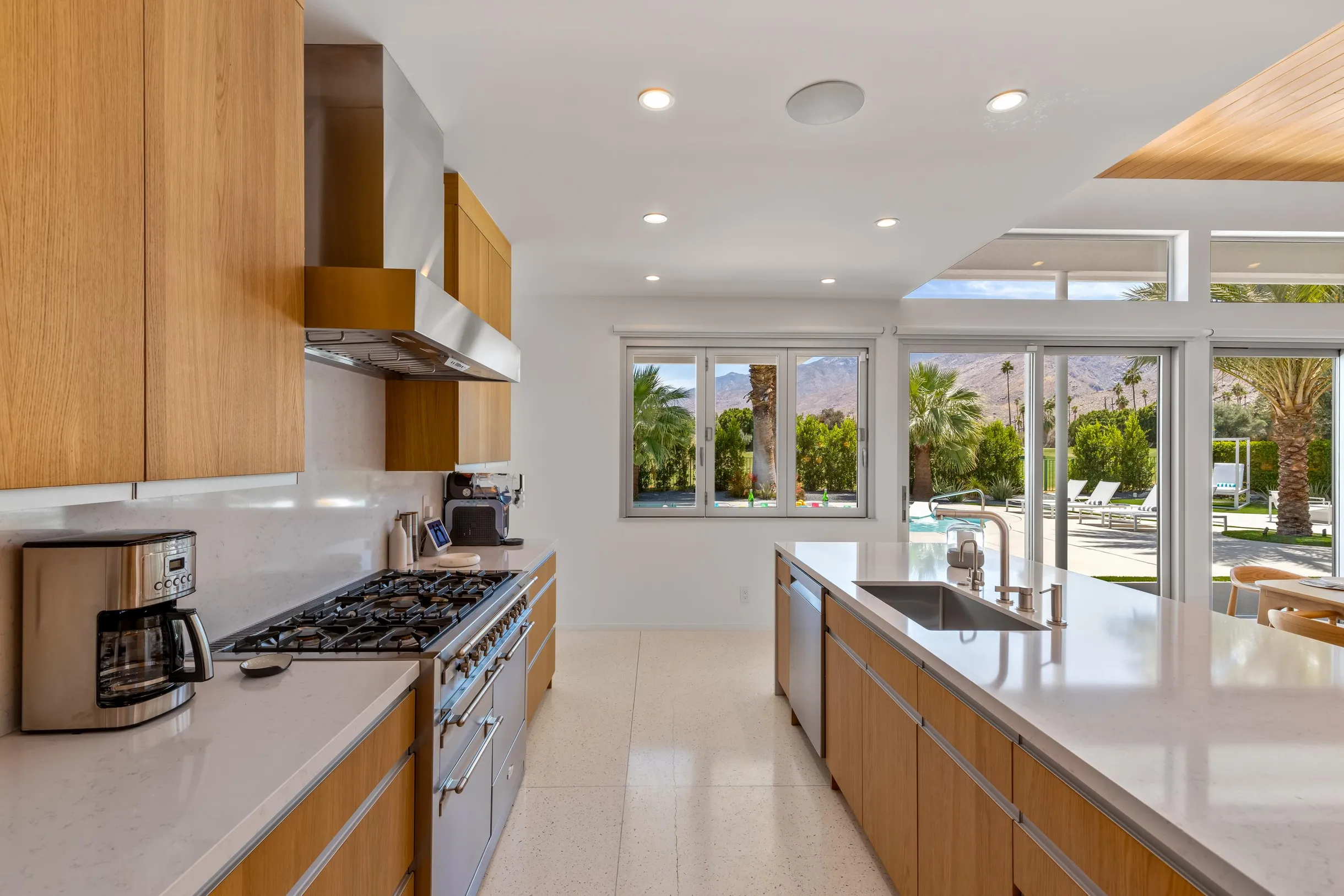 Wander Palm Springs Halo #9