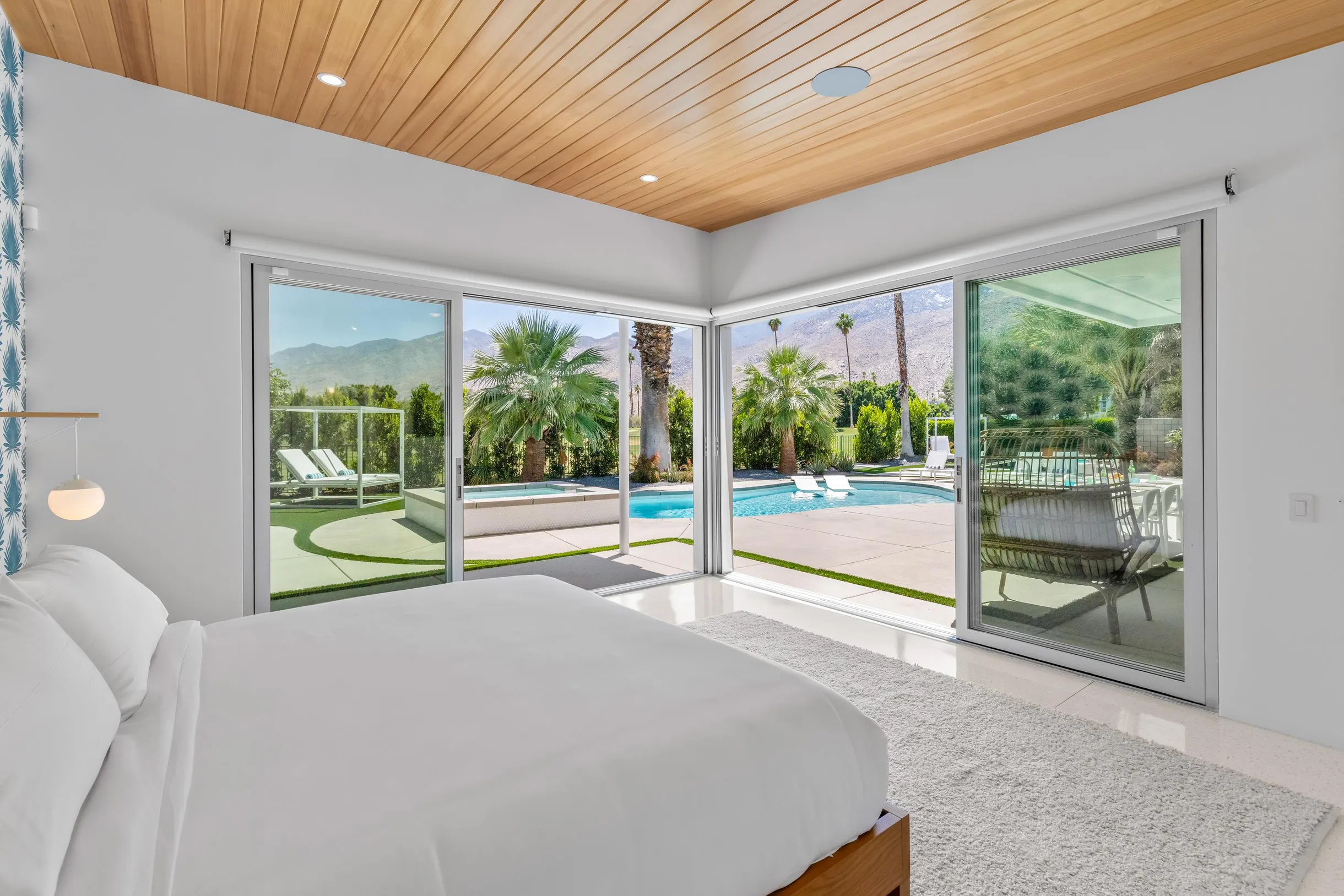 Wander Palm Springs Halo #39