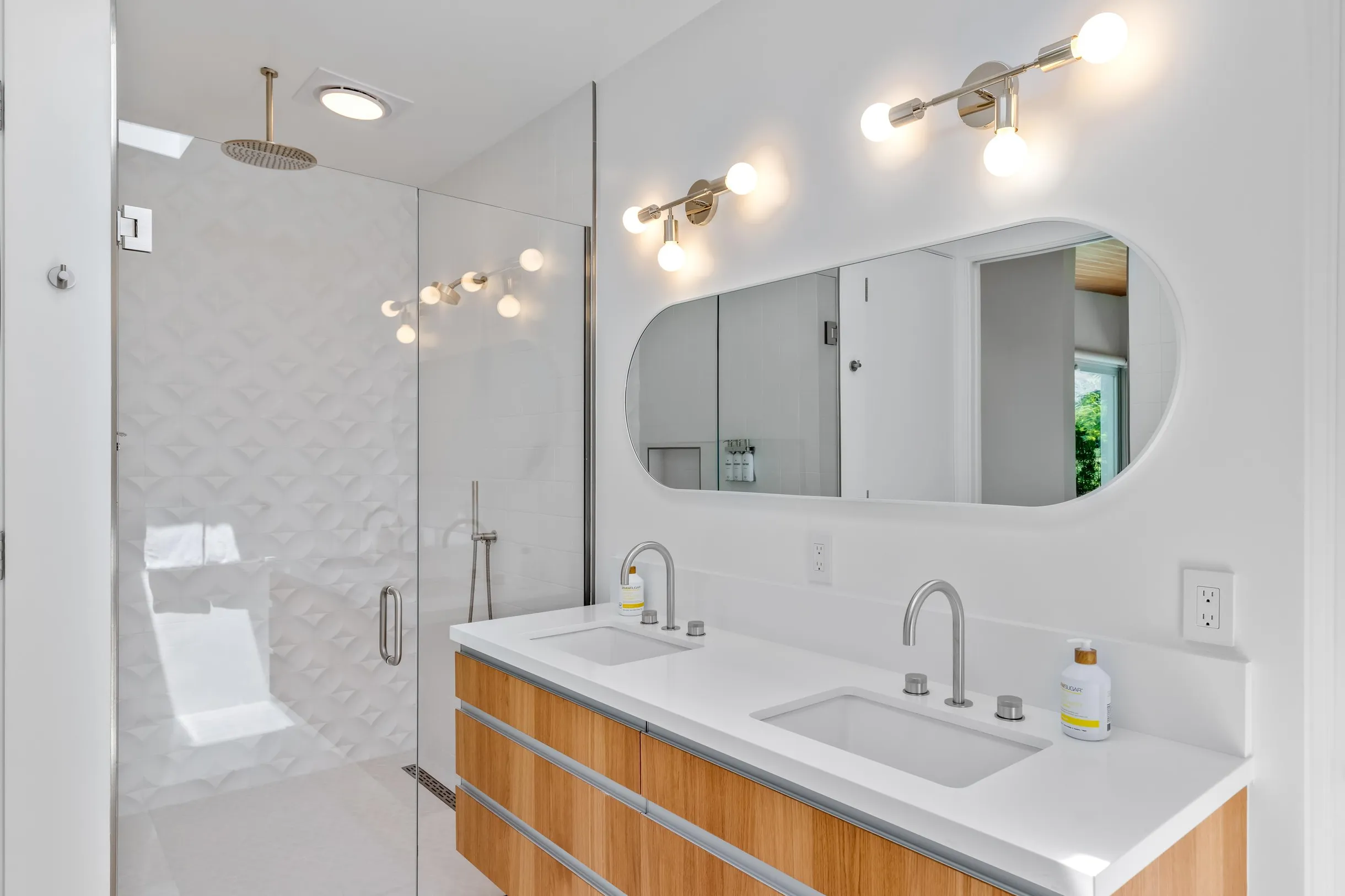 Wander Palm Springs Halo #11