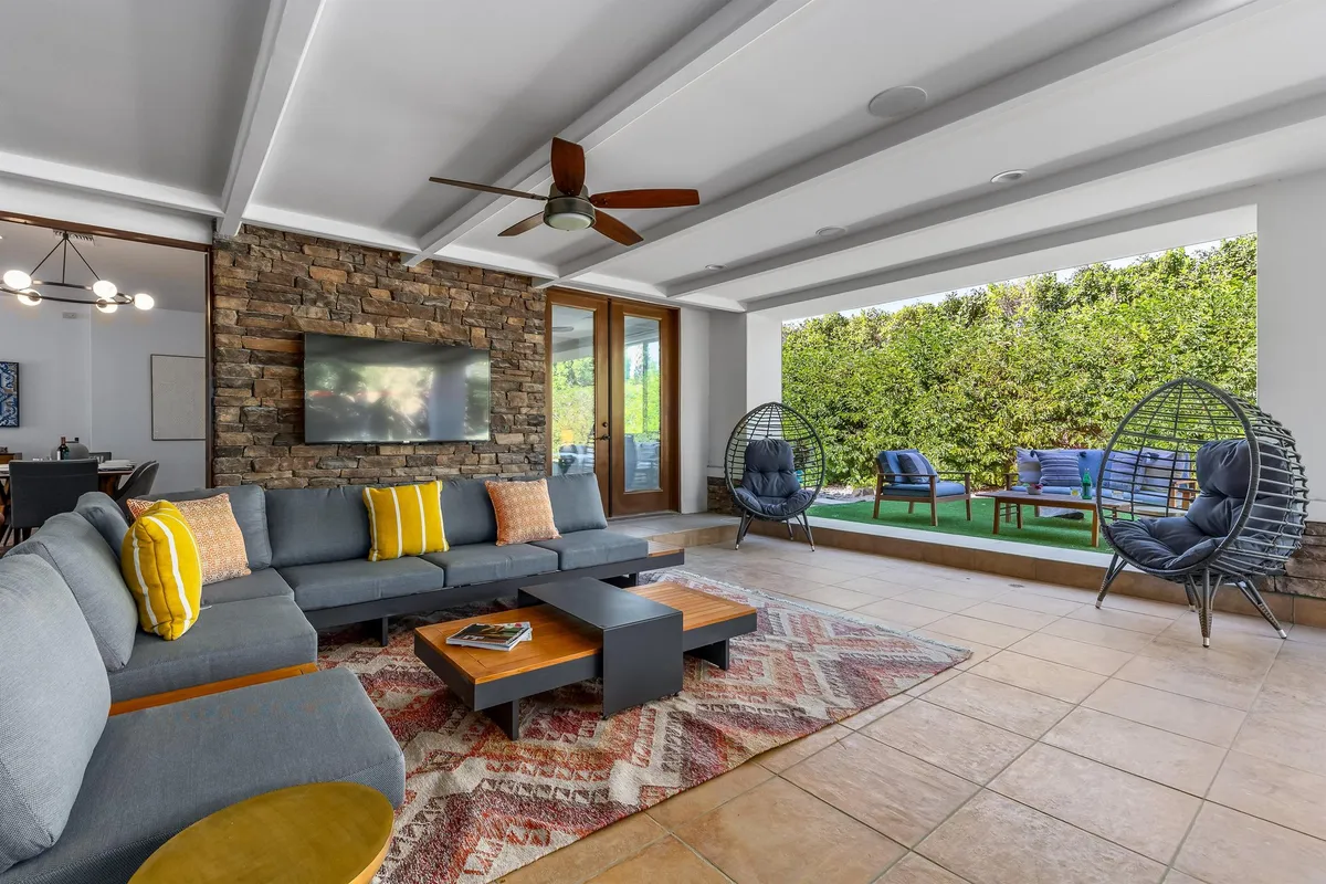 Wander Palm Springs Daze #47