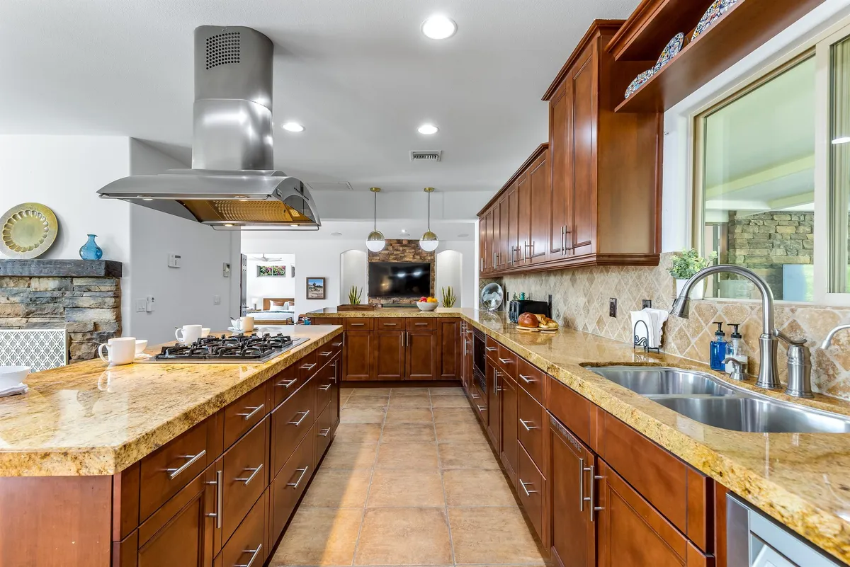 Wander Palm Springs Daze #22