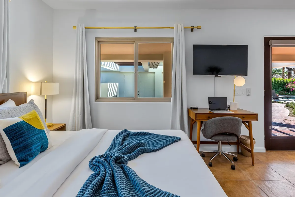 Wander Palm Springs Daze #28