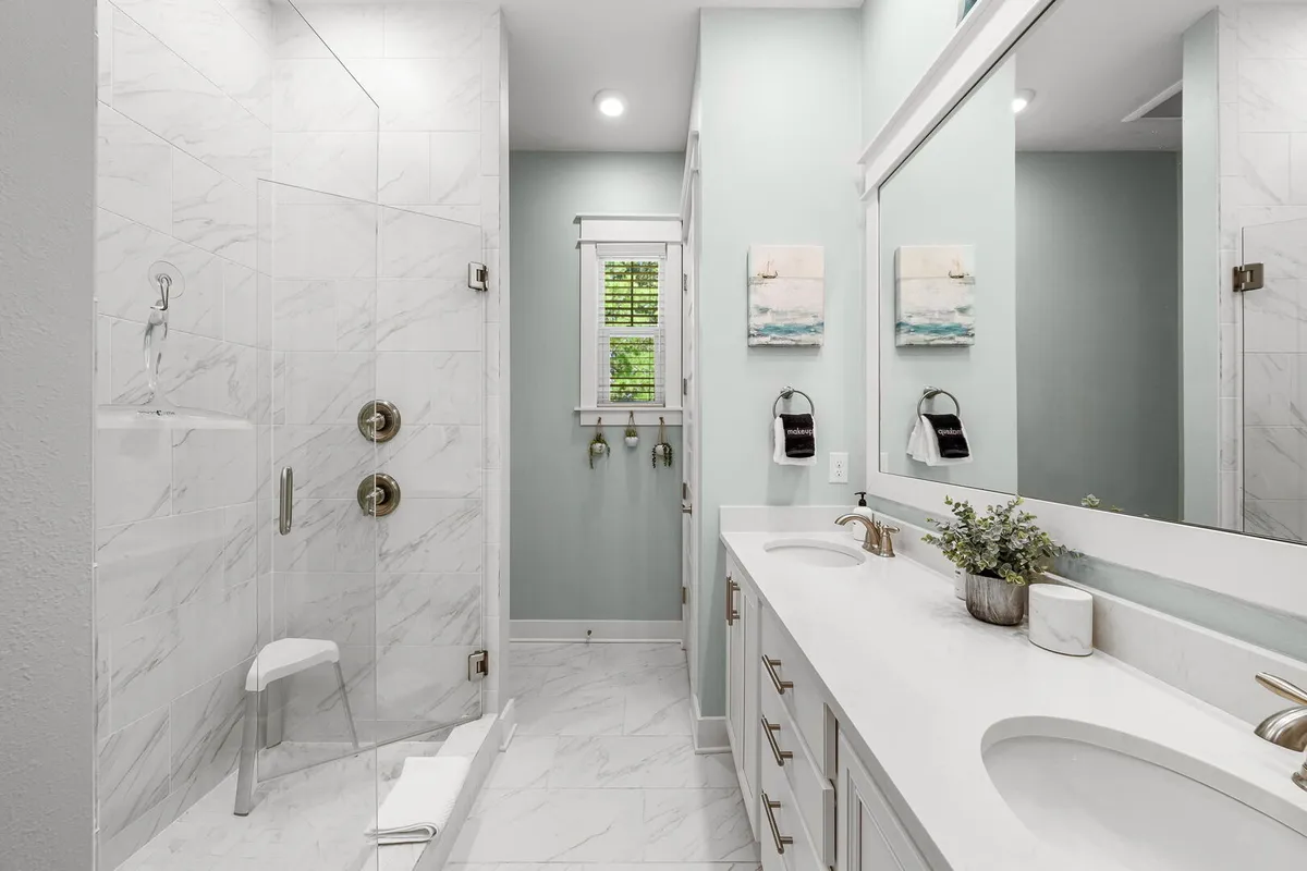 Wander Inlet Beach Lush