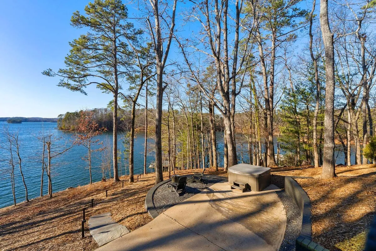 Wander Lake Lanier #49