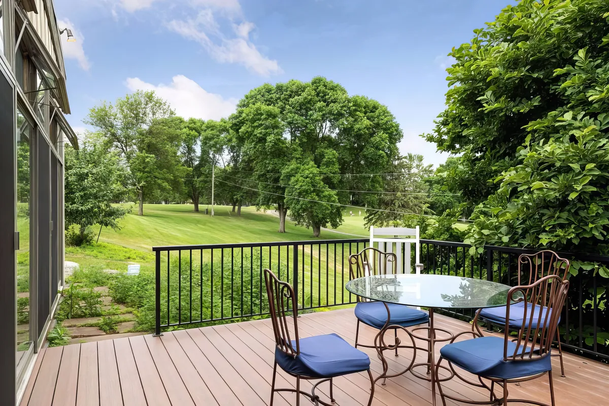 Wander Hastings Retreat