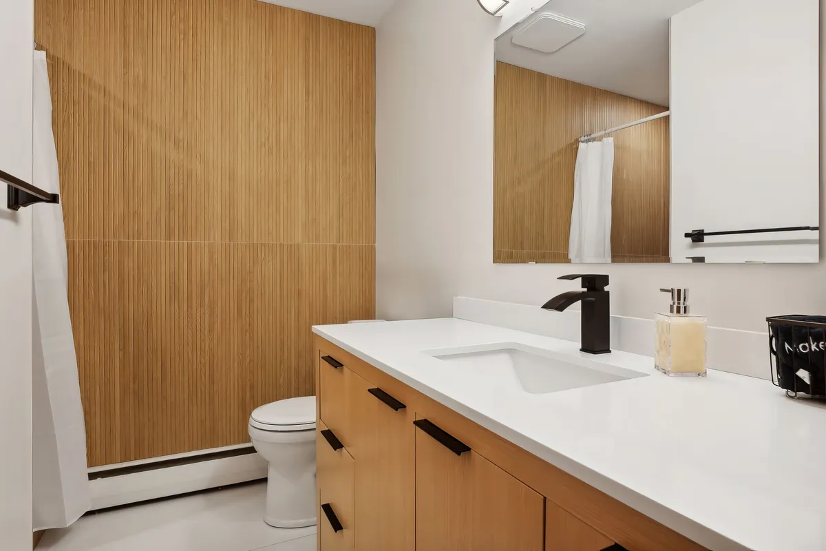 Wander Hastings Retreat