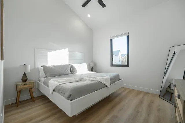 Bedroom 3 image 1