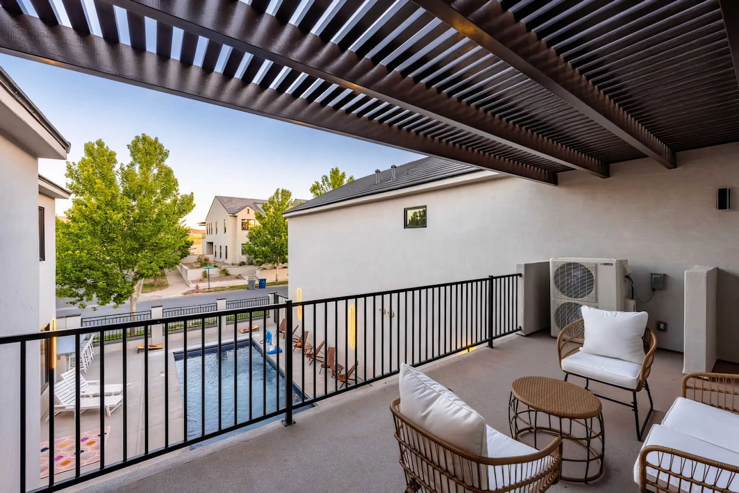 Sand Hollow Haven- two kitchens- sleeps 34 people, Large pool and courtyard! #24