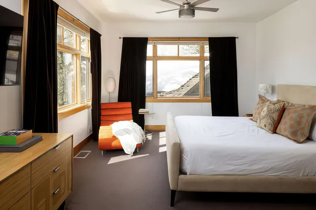 Bedroom 3 image 1