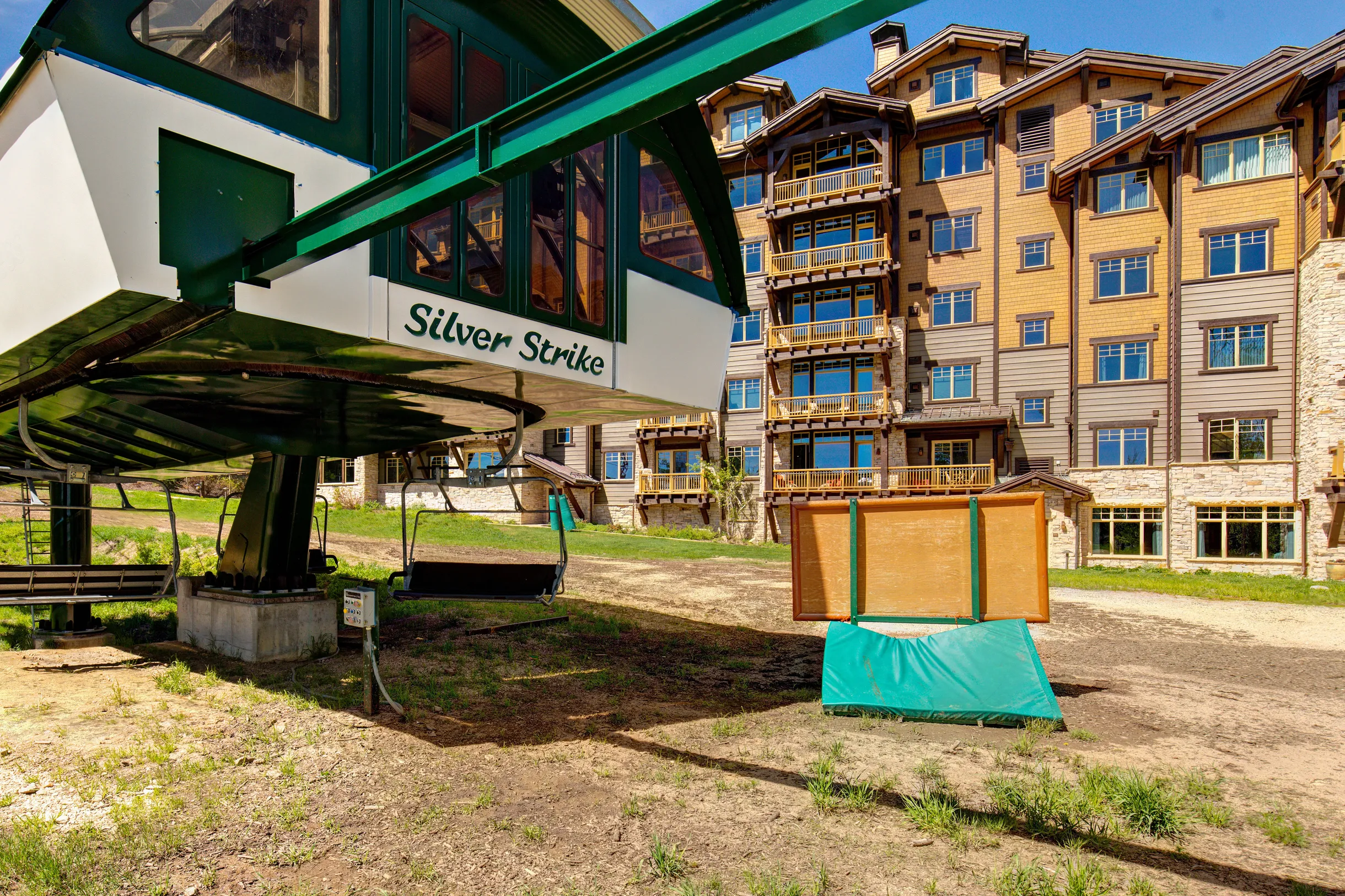 Wander Park City Empire #4