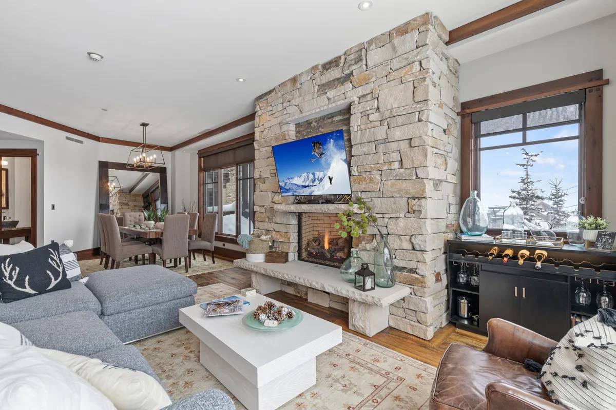 Wander Park City Empire #1