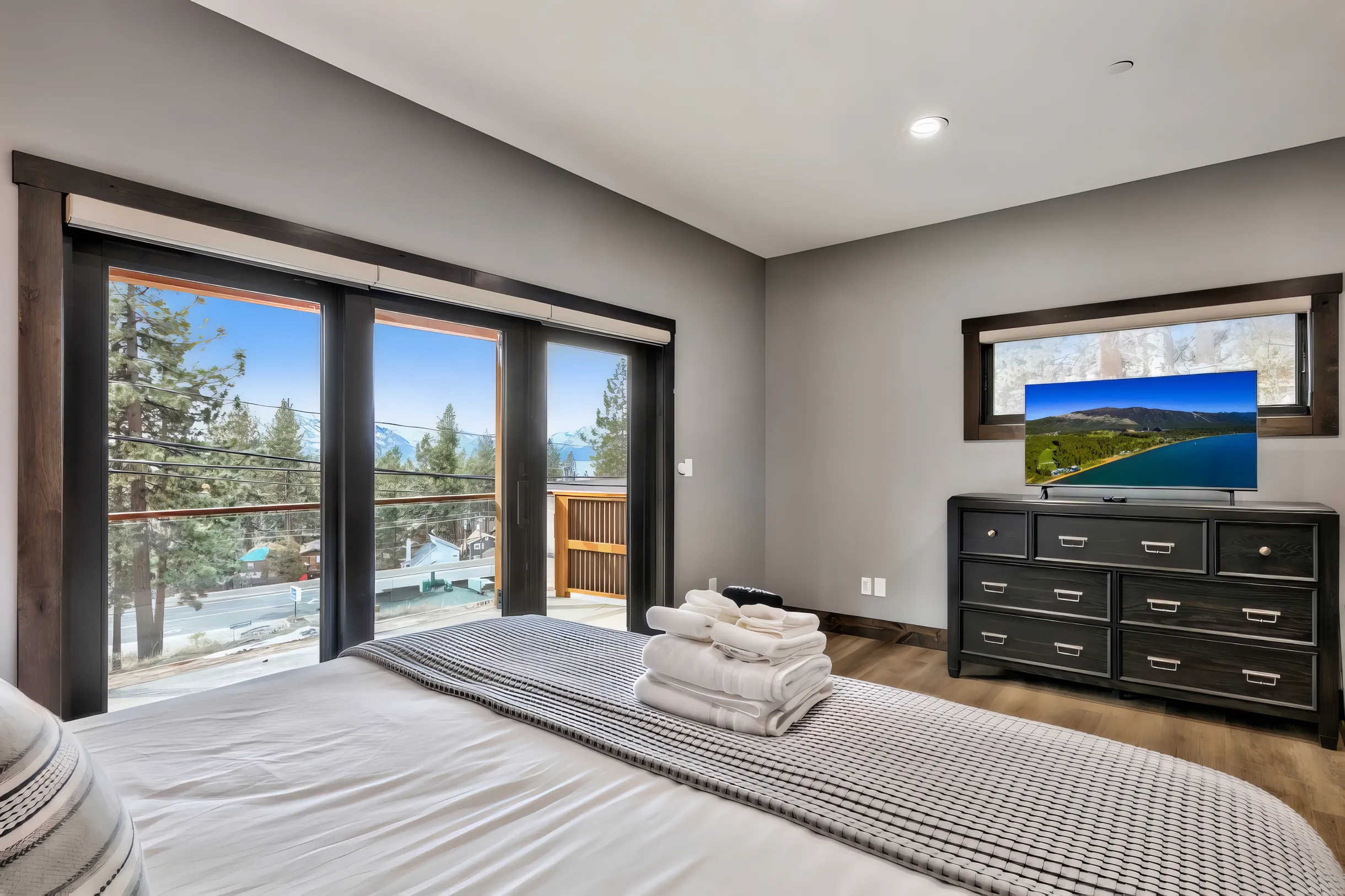 Wander Tahoe Manor #25