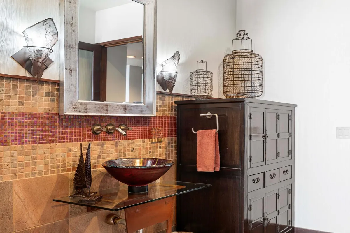 Wander Big Island Bay