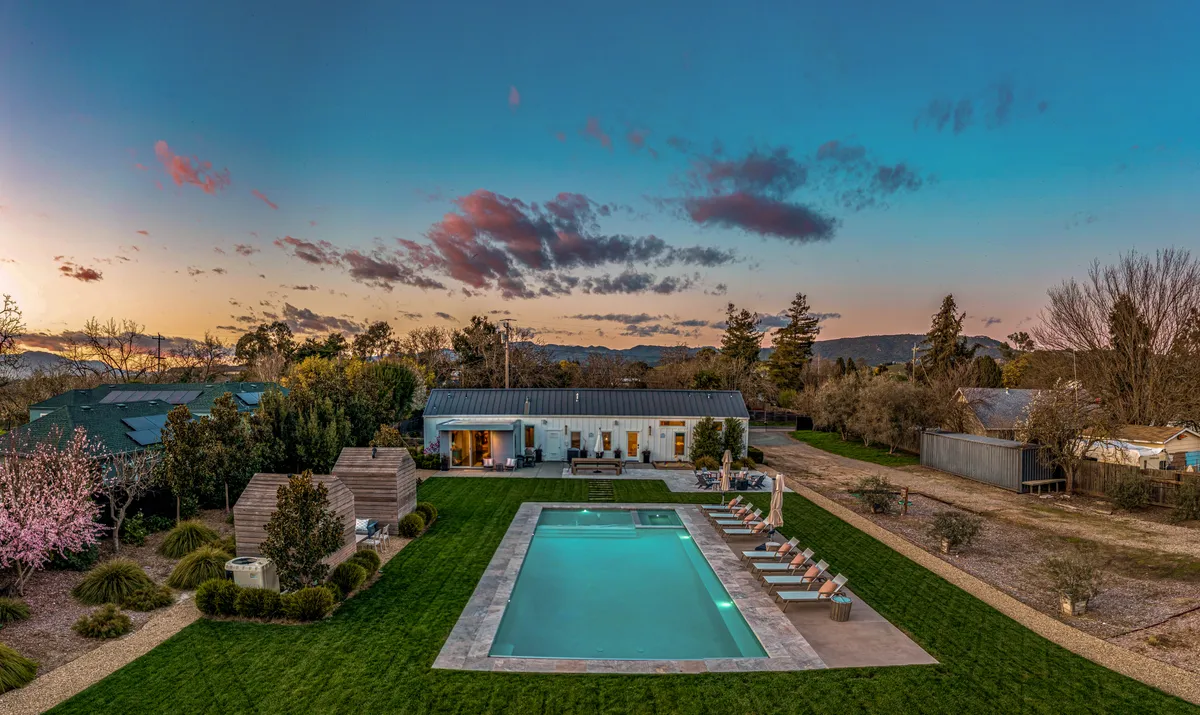 Wander Sonoma Sunset