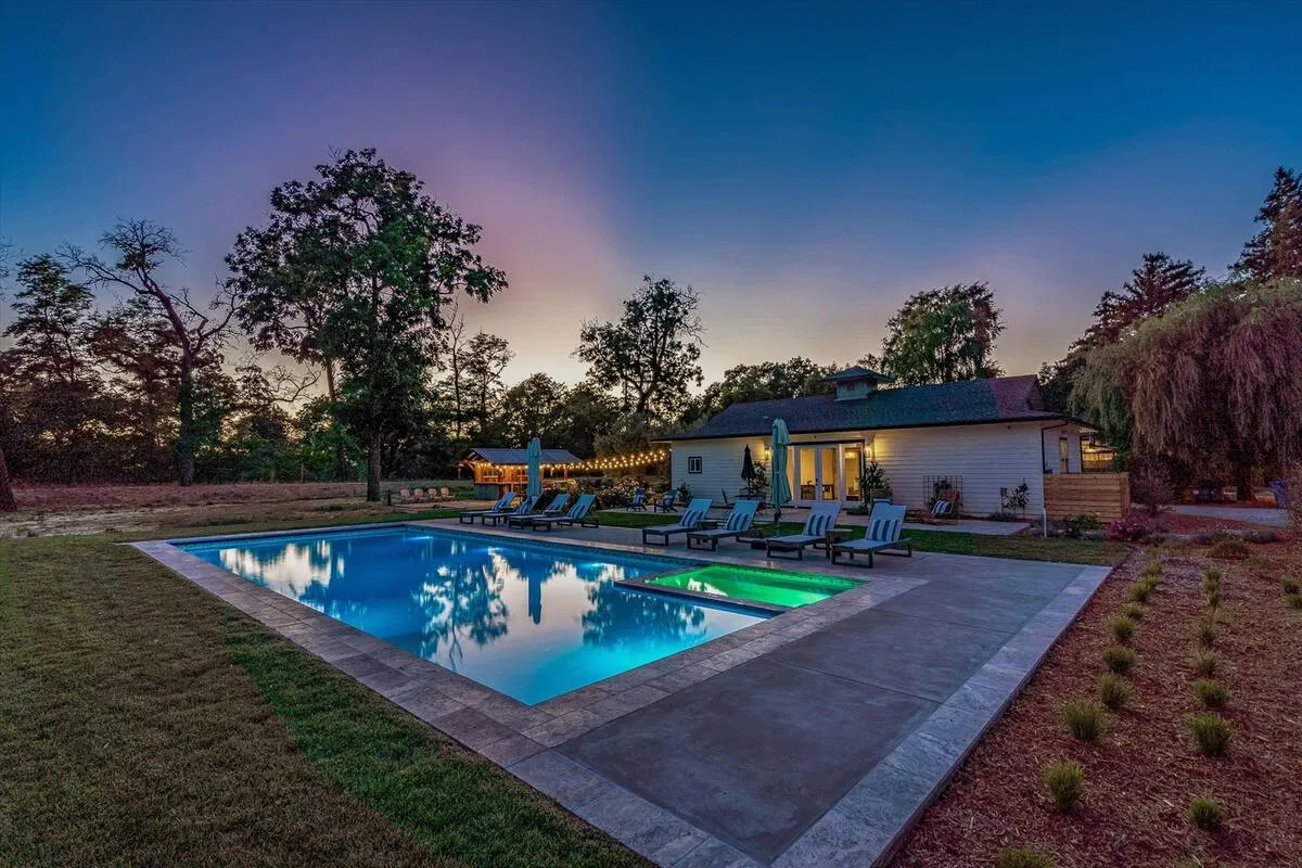 Wander Sonoma Farmhouse