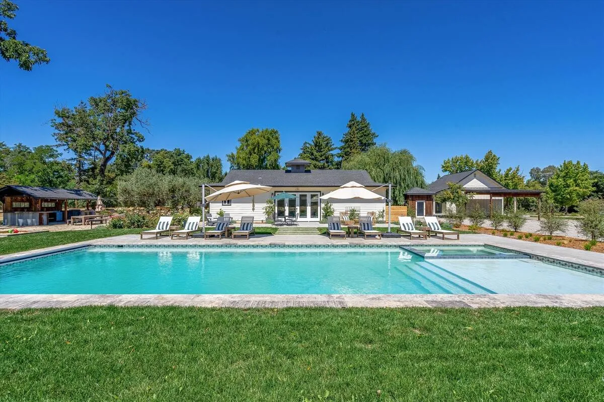 Wander Sonoma Farmhouse #18
