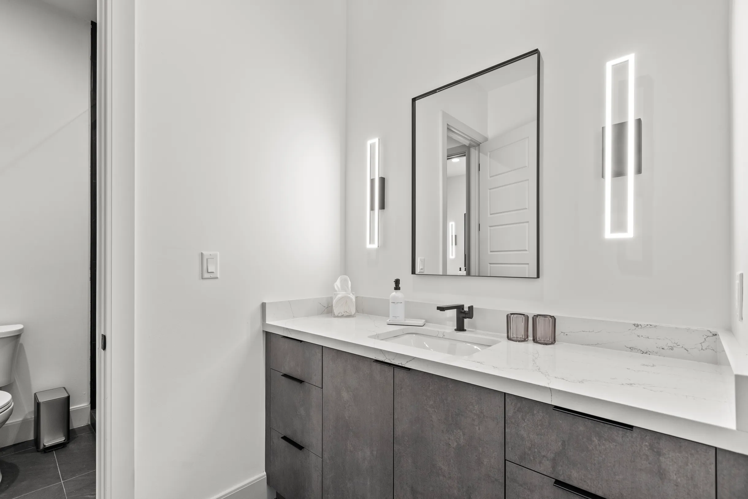 Wander Coalville Modern #8