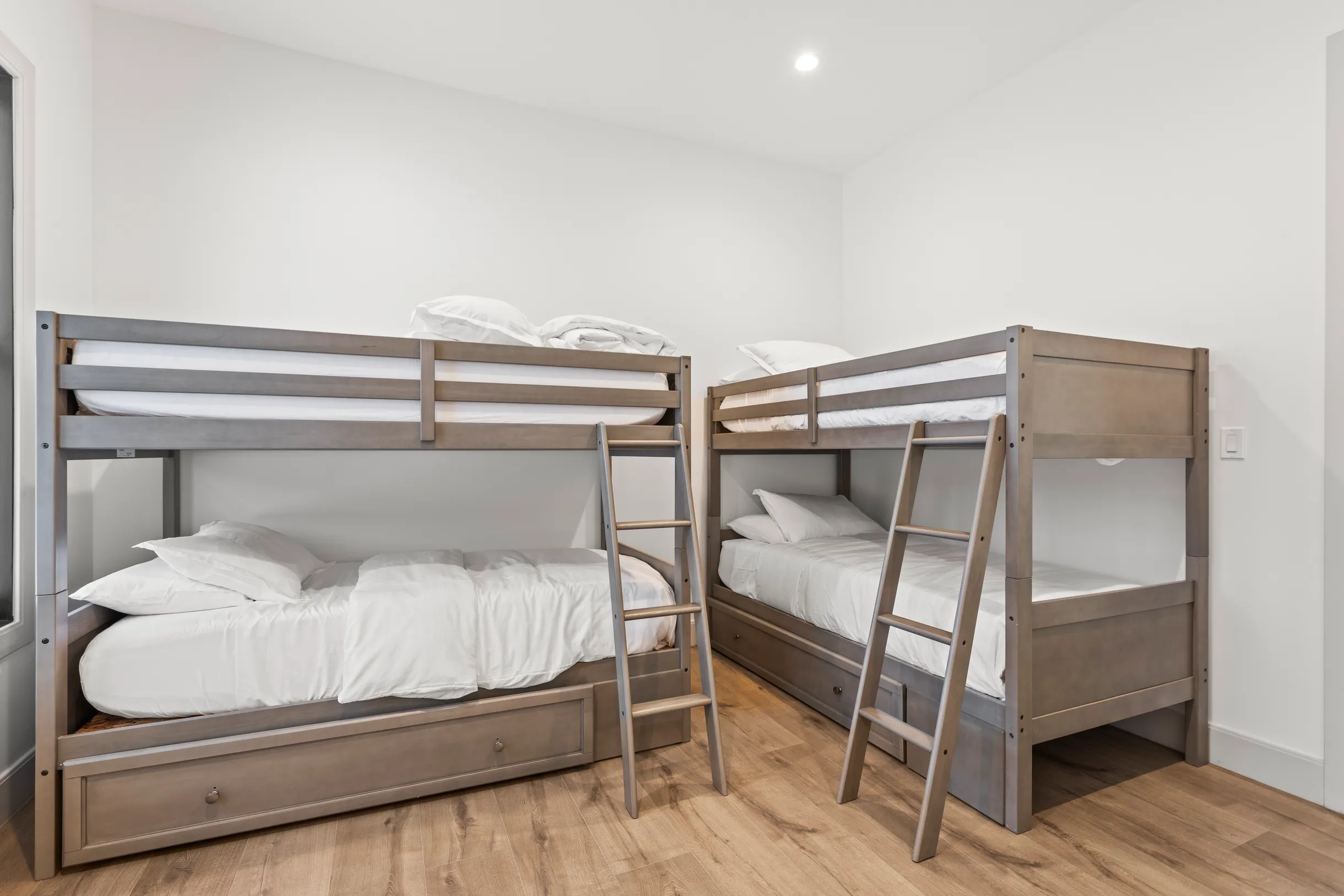 Wander Coalville Modern #22