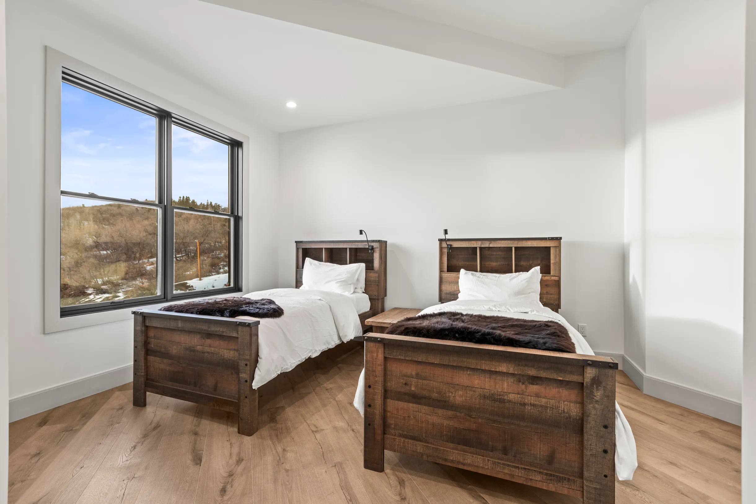 Wander Coalville Modern #23