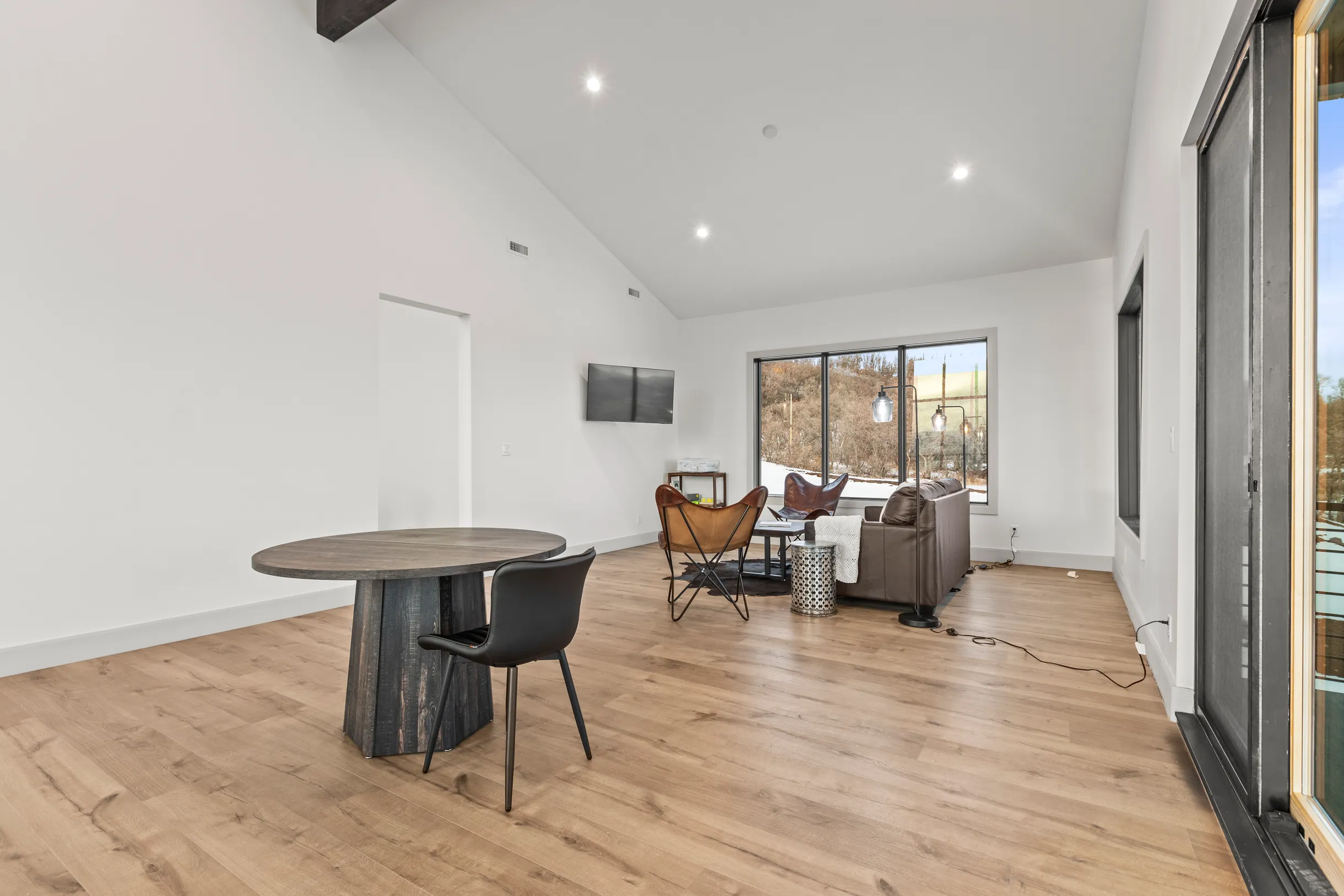 Wander Coalville Modern #41