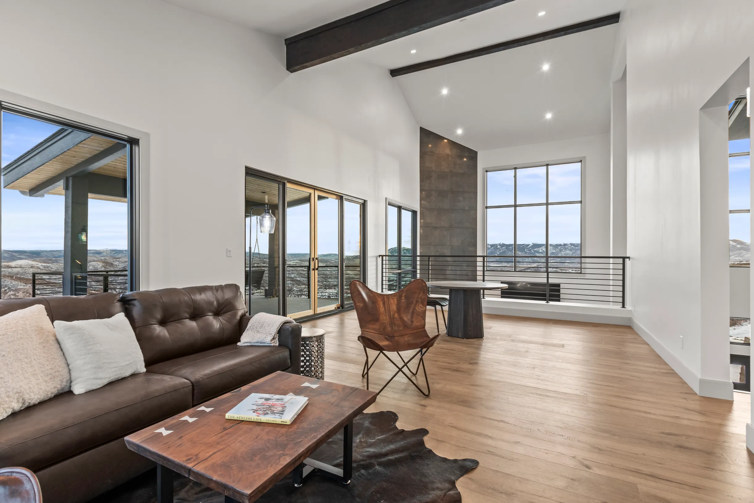 Wander Coalville Modern #49