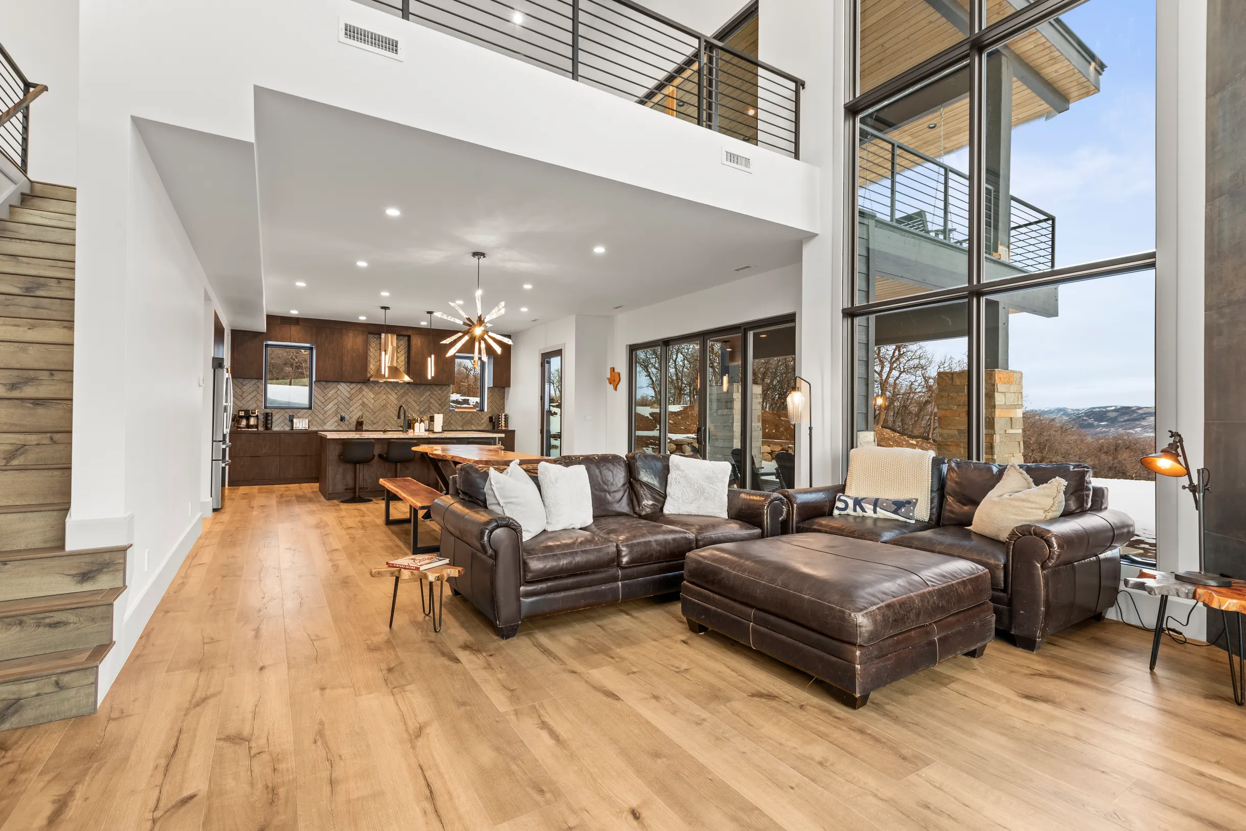 Wander Coalville Modern #27