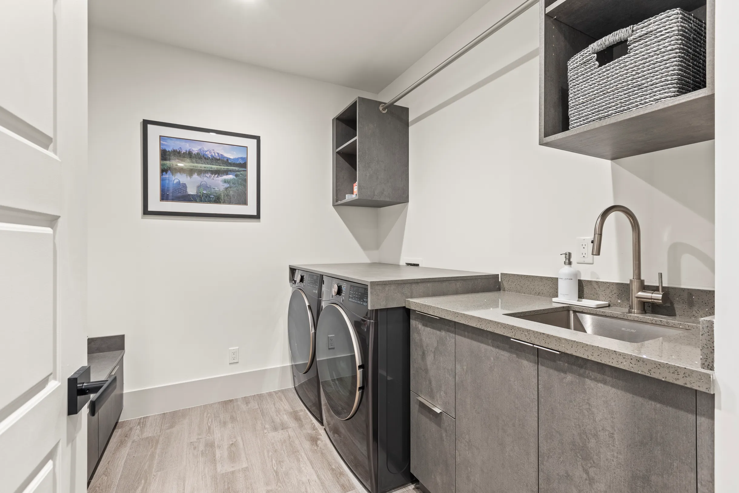 Wander Coalville Modern #19