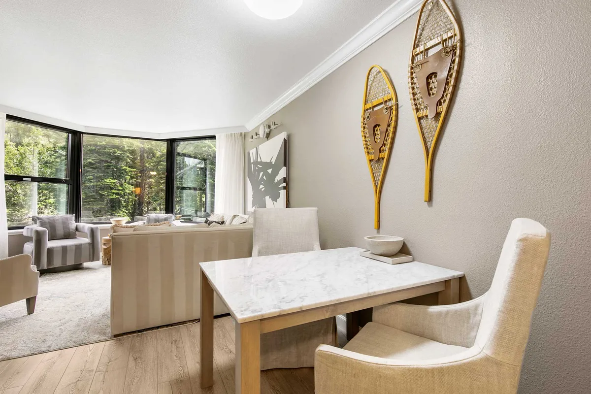 Wander Olympic Valley Peaks