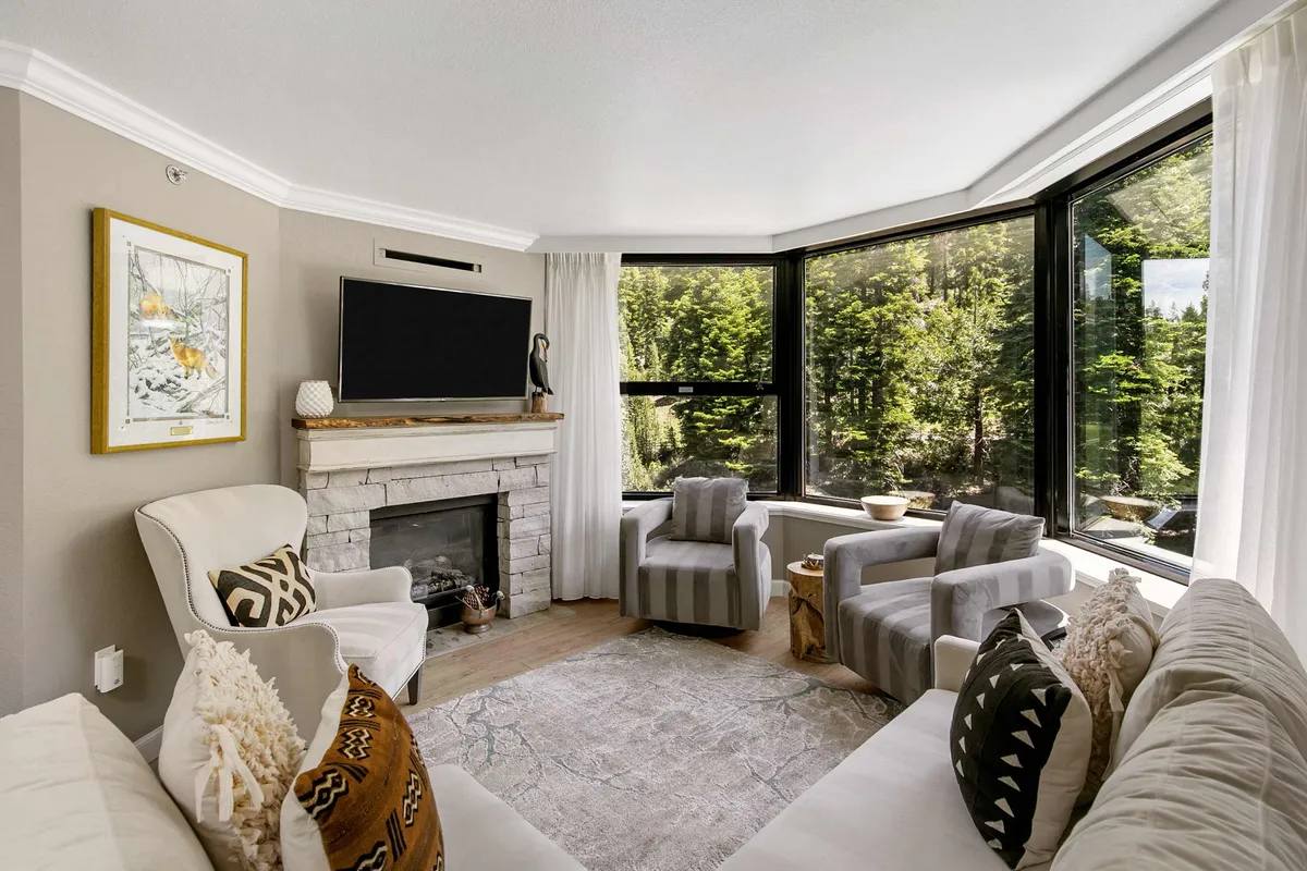 Wander Olympic Valley Peaks