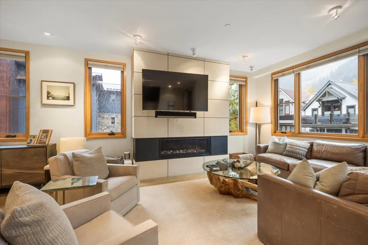 Wander Telluride Peaks