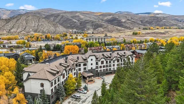 Wander Avon Retreat #4