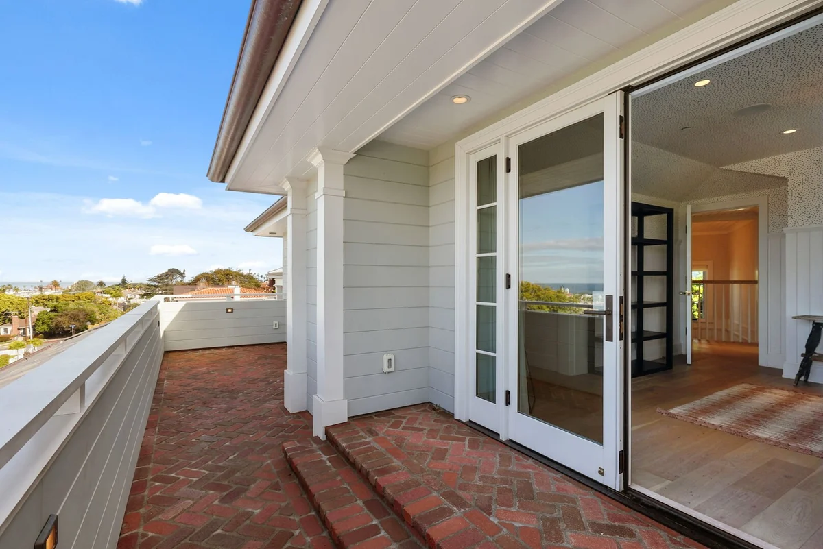 C7427m - Cabrillo Villa property photo 4