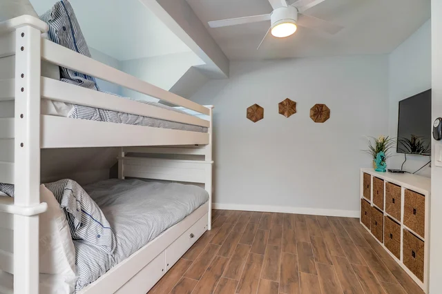 Bedroom 3 image 1