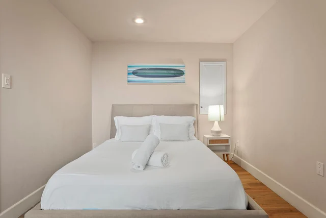 Bedroom 3 image 1