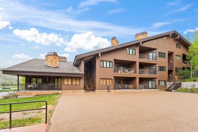 Wander Park City Mountain #2