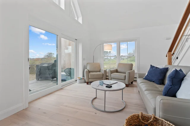 Wander Cuttyhunk Waterfront #3