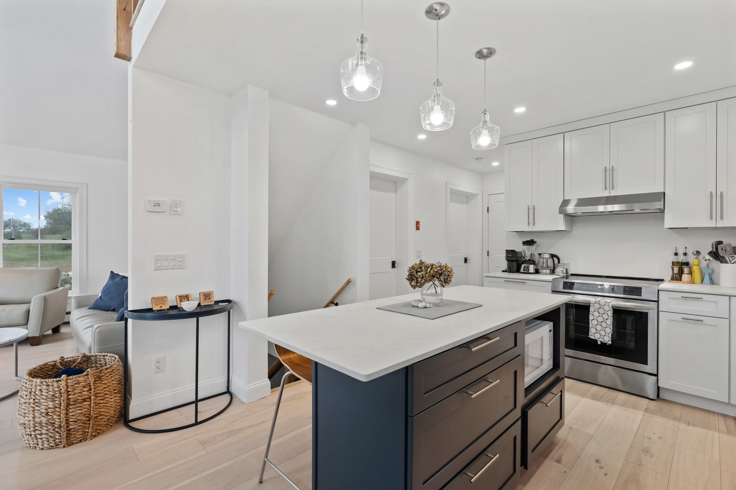 Wander Cuttyhunk Waterfront #18