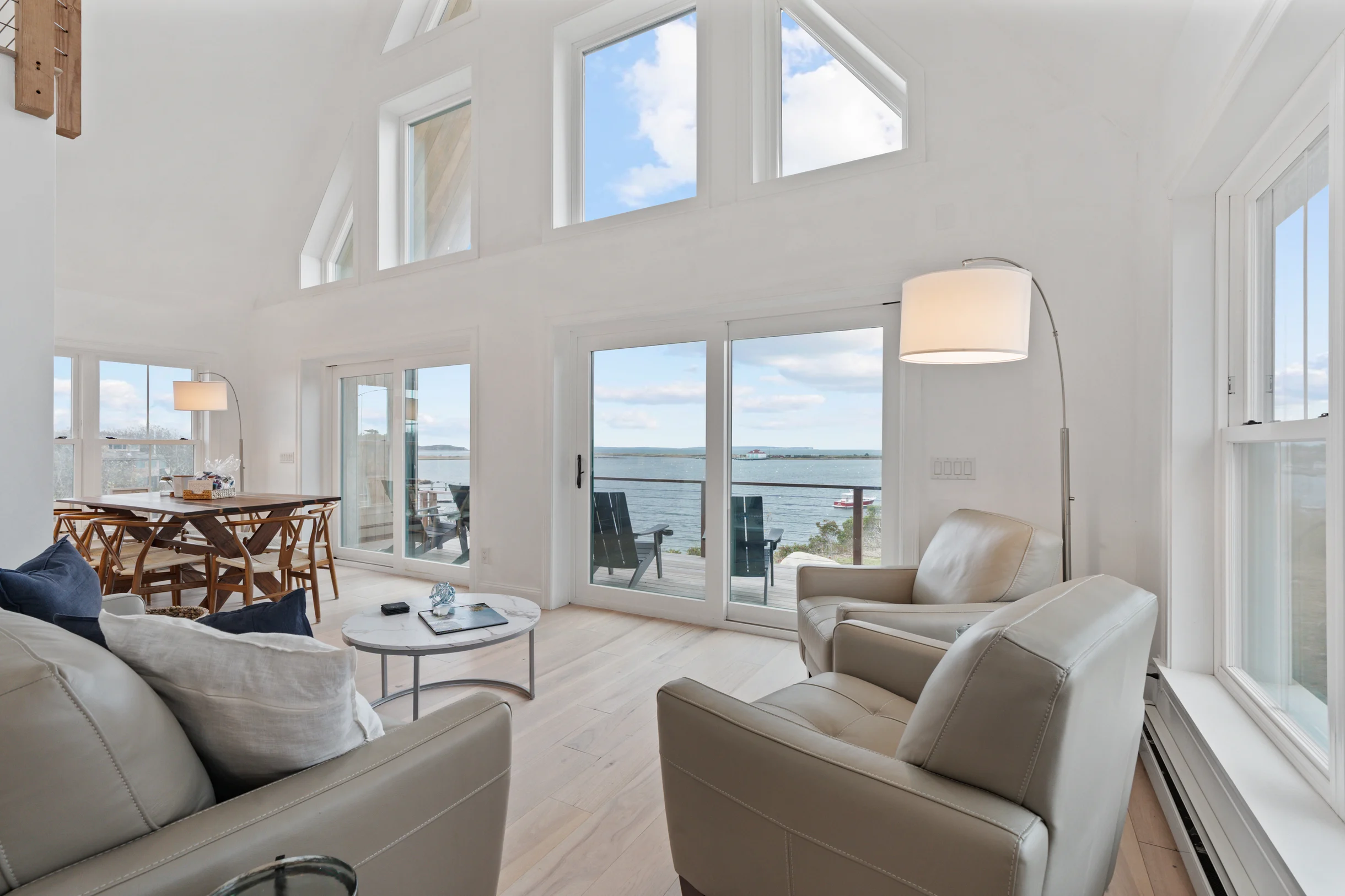 Wander Cuttyhunk Waterfront #8