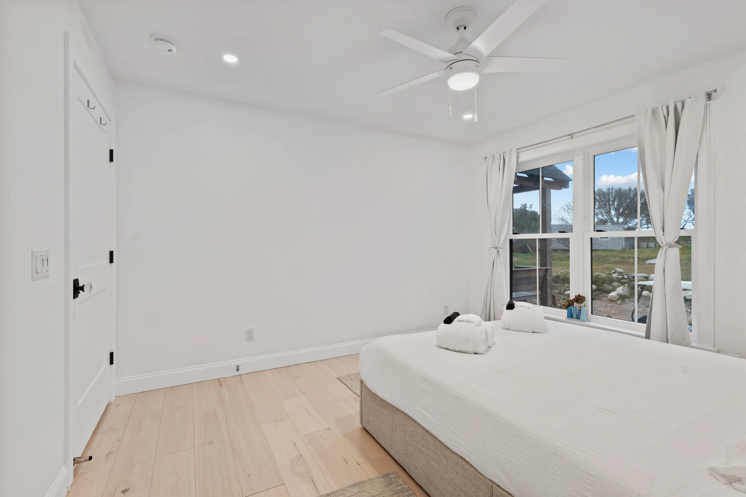 Wander Cuttyhunk Waterfront #52