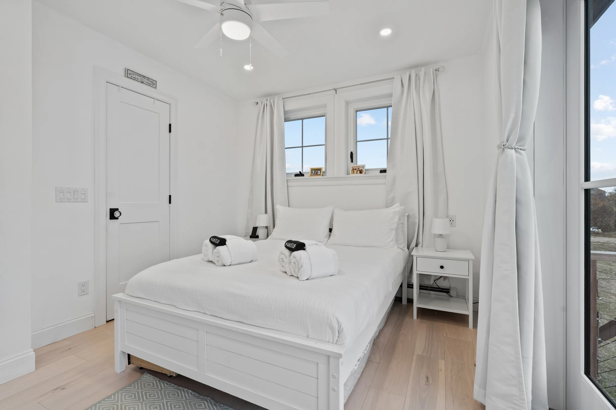 Wander Cuttyhunk Waterfront #35