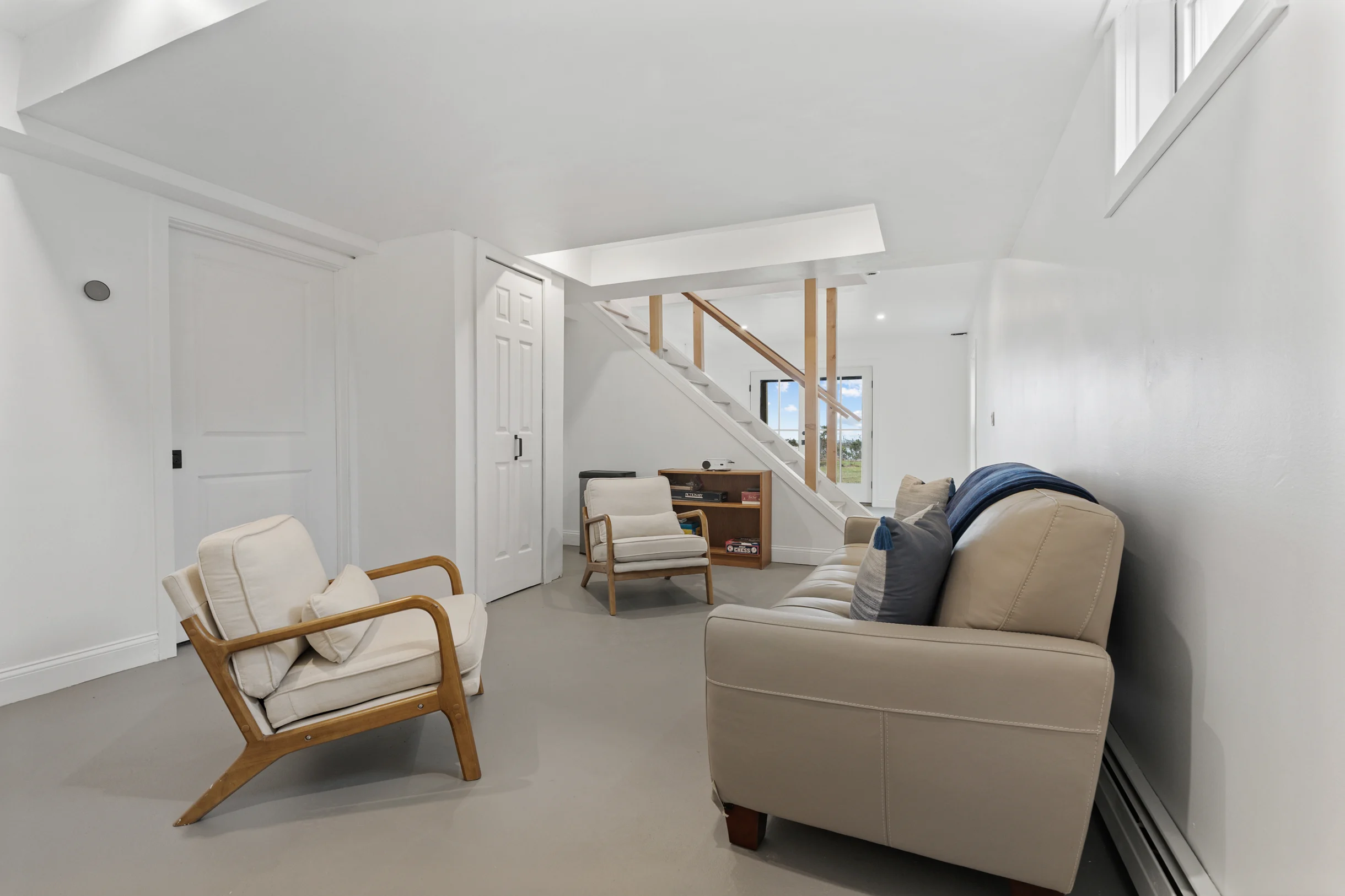 Wander Cuttyhunk Waterfront #13