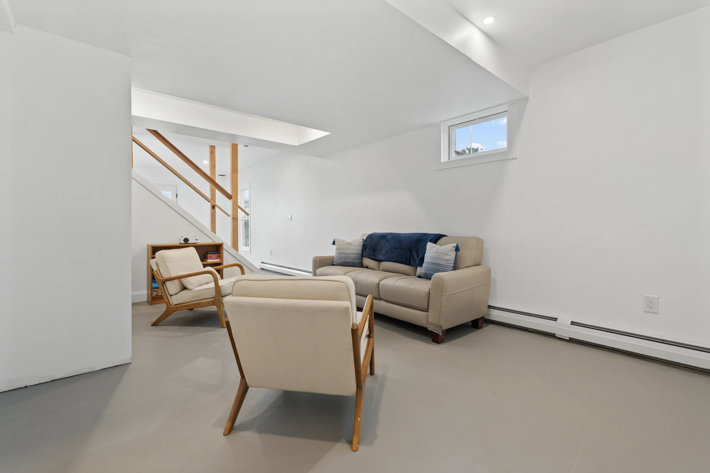 Wander Cuttyhunk Waterfront #25